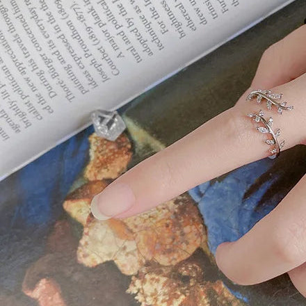 Anel Ramo de Oliveira Cravejado Prata