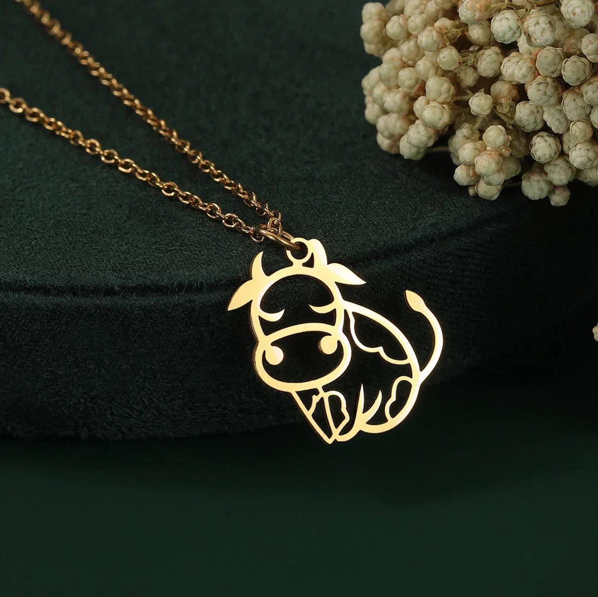 Conjunto Corrente e Pingente Vaquinha Vasada Dourada