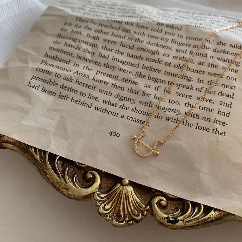 Conjunto Ferradura Luxo Cravejada  Banhada Ouro 14k