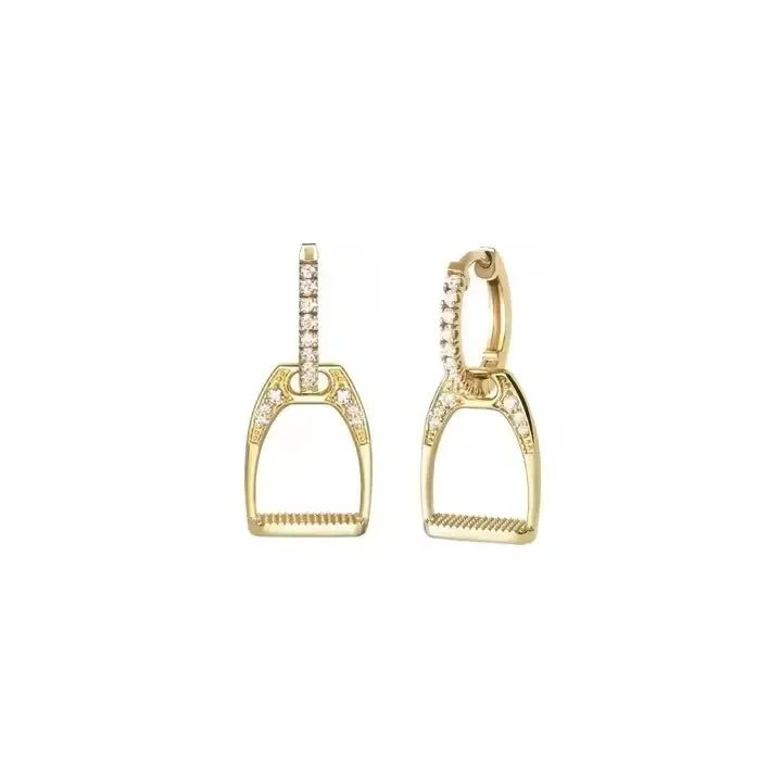 Brinco Estribos Cravejados Dourado