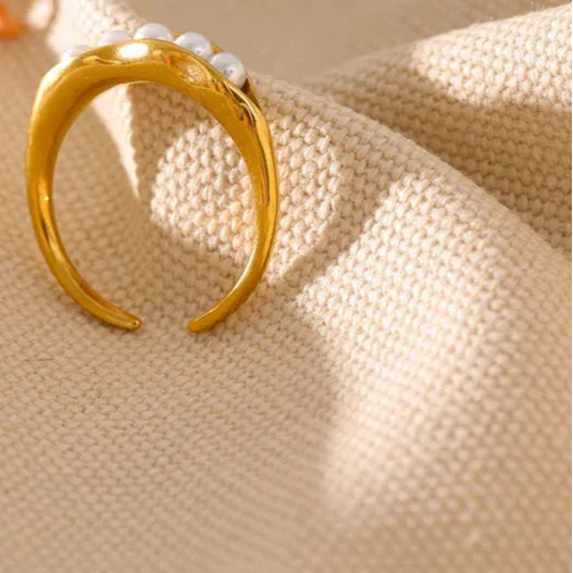 Anel Soja Carregada Dourado Ajustável