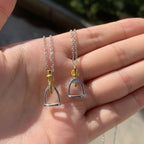 Conjunto Corrente e Pingente Estribo duas Cores