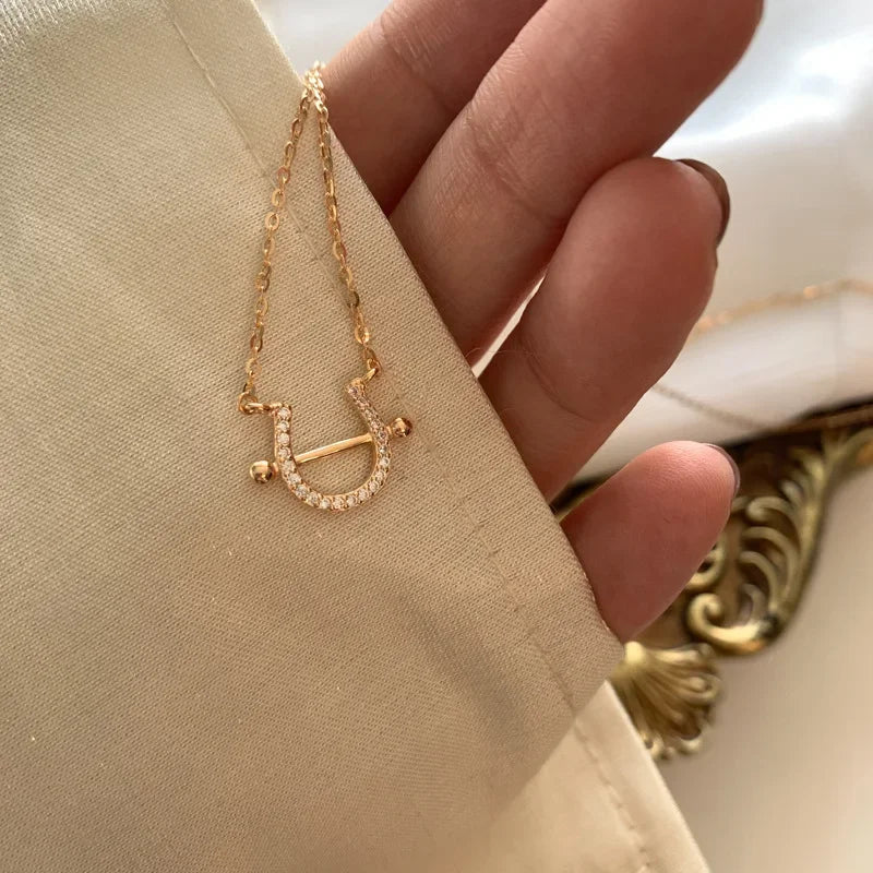 Conjunto Ferradura Luxo Cravejada  Banhada Ouro 14k