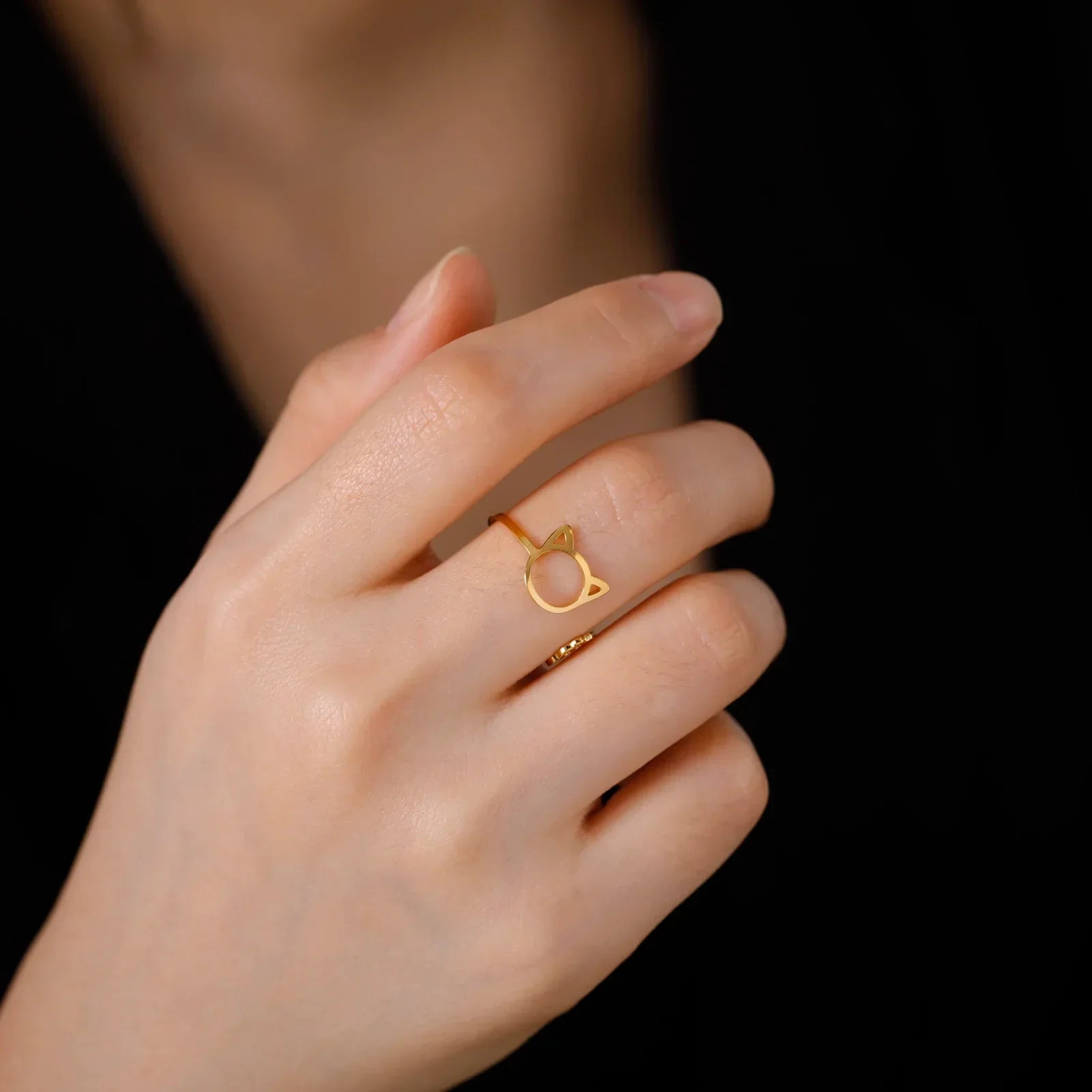 Anel Orelhas e Patinhas Felinas Ajustável Dourado